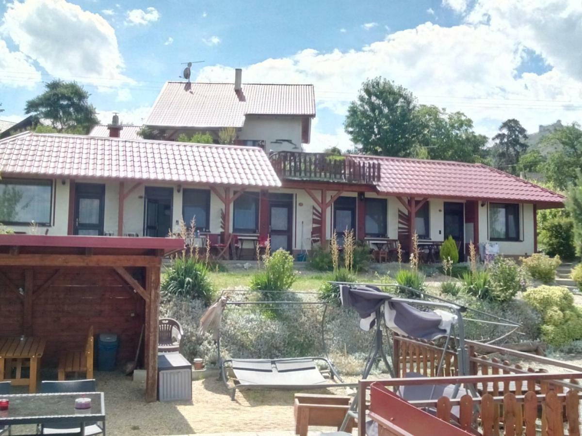 Penzion Nad Jezerem Pavlov Dış mekan fotoğraf